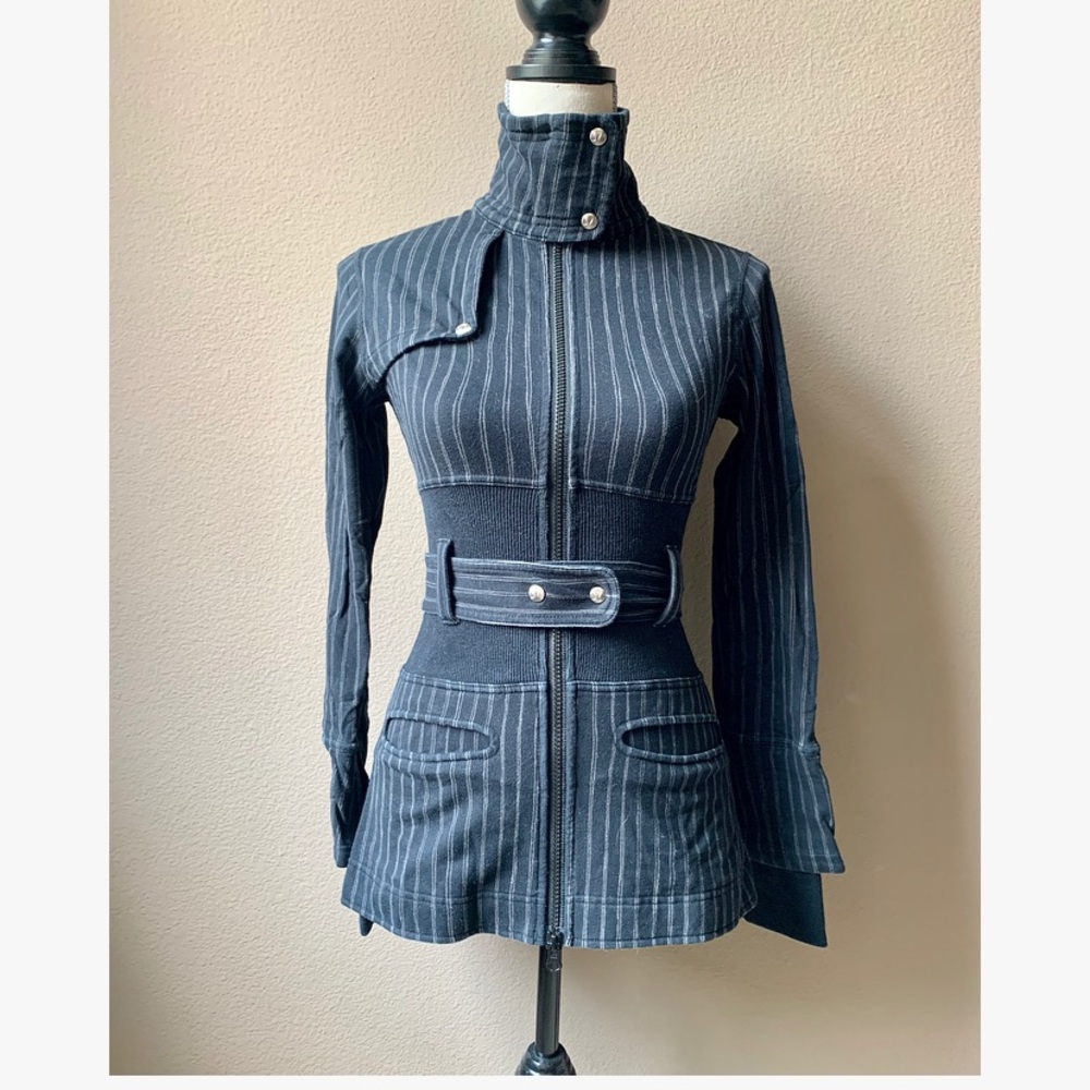 Lululemon versatile sweater